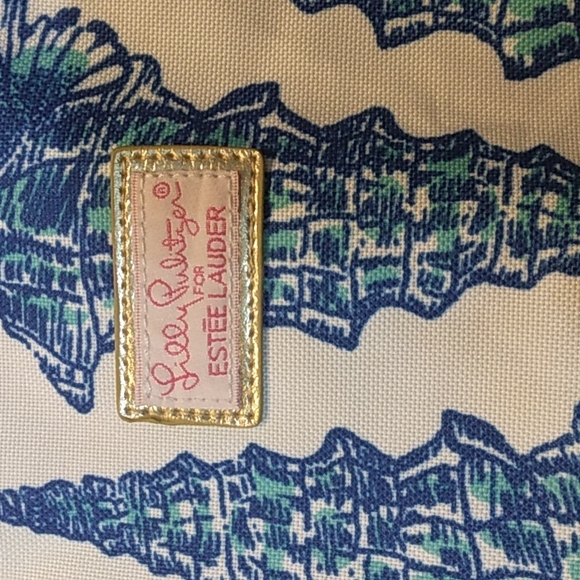 Lilly Pulitzer by Estee Lauder bag lot of 3 - Picture 2 of 10